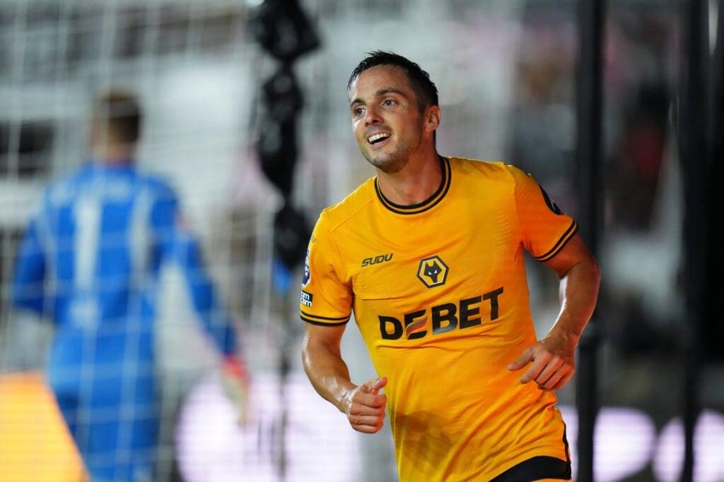 Pablo Sarabia #21 của Wolverhampton Wanderers ăn mừng sau khi ghi bàn vào lưới RB Leipzig trong trận giao hữu trước mùa giải tại sân vận động Chase...