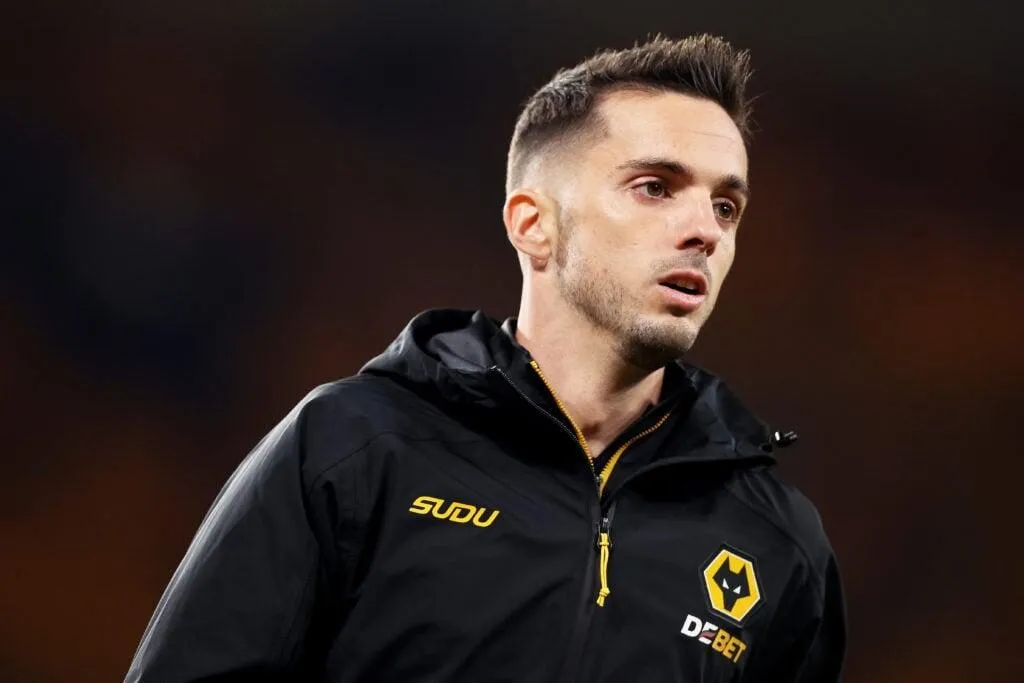 Pablo Sarabia của Wolverhampton Wanderers trong một buổi tập trước trận đấu tại Giải Ngoại hạng Anh giữa Wolverhampton Wanderers FC và Crystal Palace