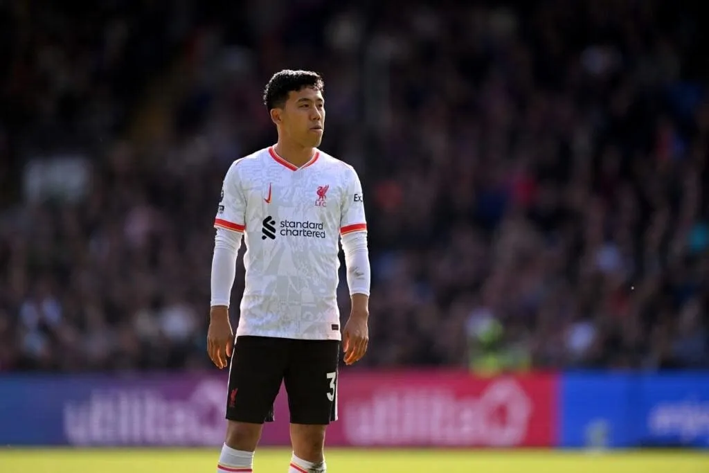 Wataru Endo trong trận đấu giữa Liverpool và Crystal Palace